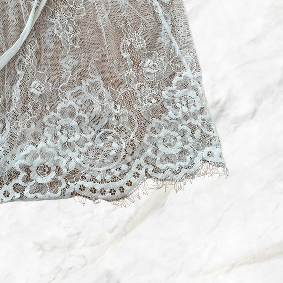 SOLD Victoria's Secret Y2K White Balletcore Coquette Lace Sheer Babydoll Slip - Picture 4 of 7